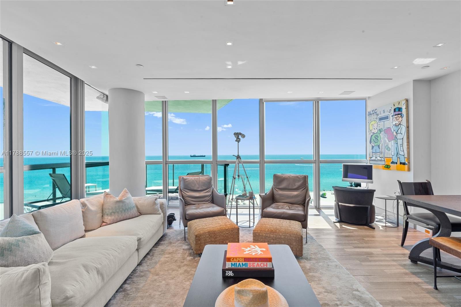 Apartamento à Venda em Miami Beach, FL