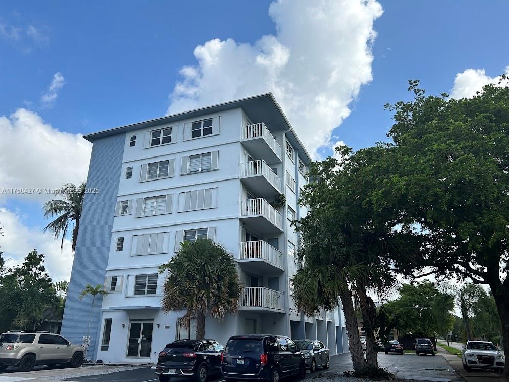 Princeton Condominium