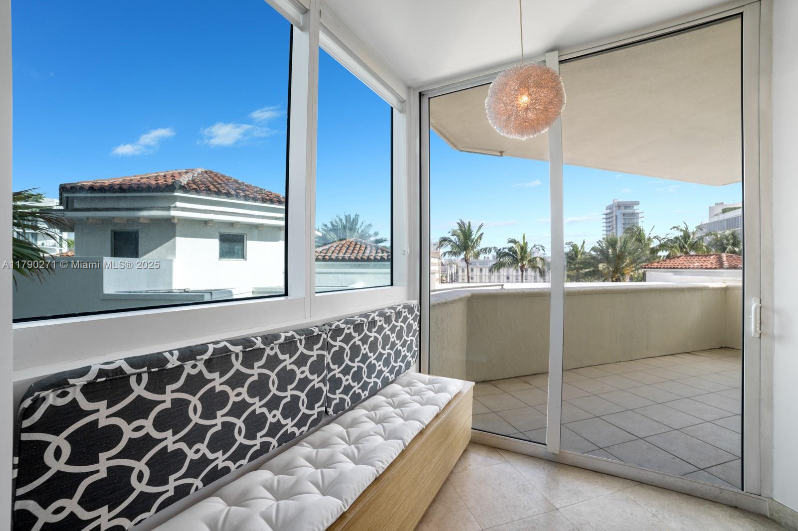 300 S Pointe Dr #405, Miami Beach FL 33139