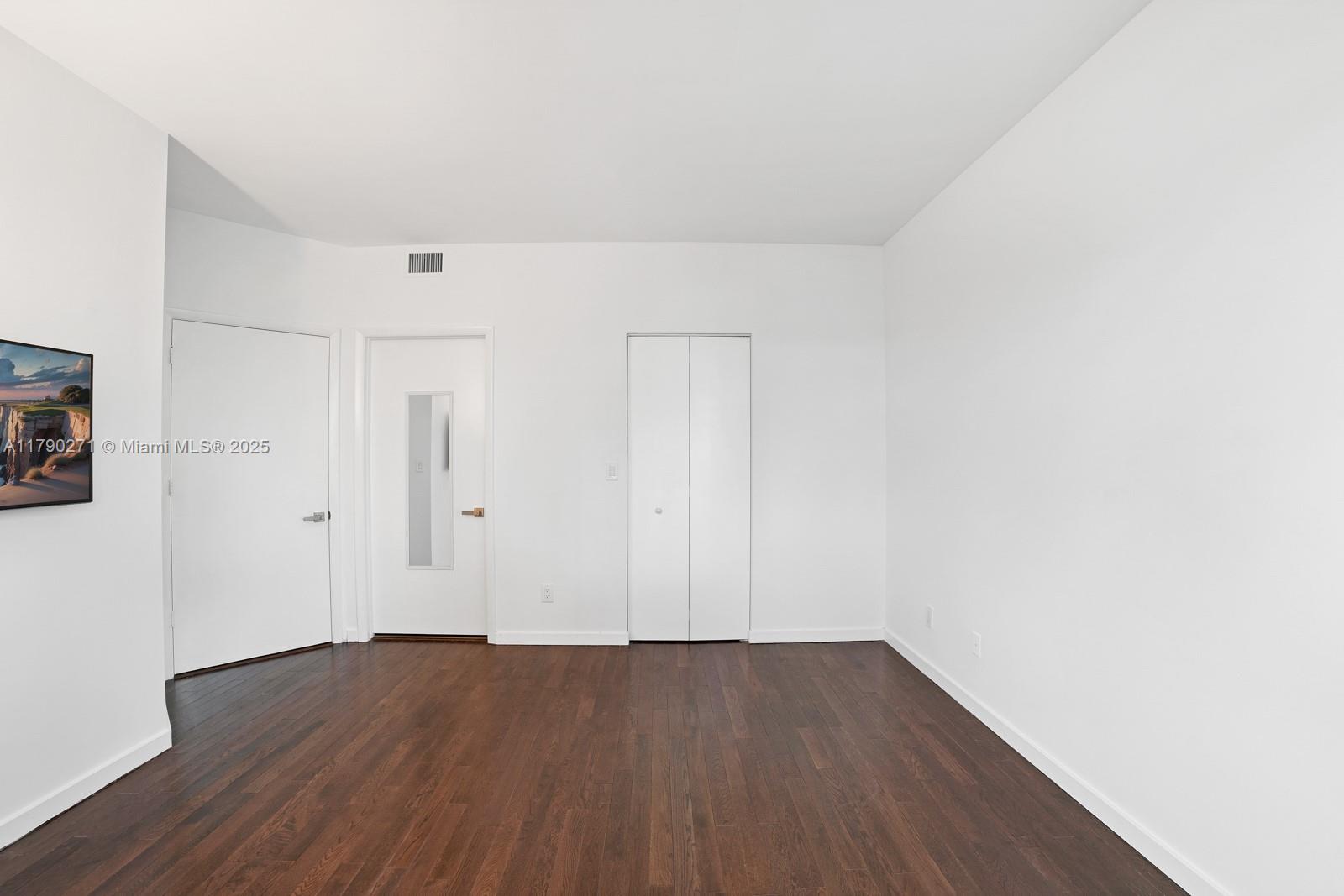 300 S Pointe Dr #405, Miami Beach FL 33139