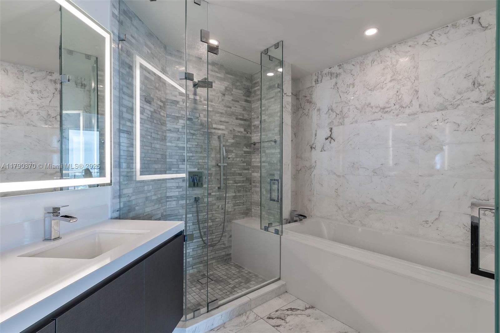 851 NE 1st Ave #1904, Miami FL 33132