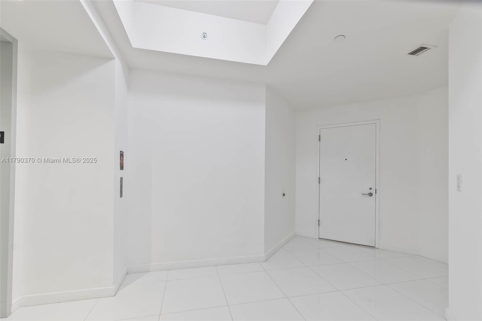 851 NE 1st Ave #1904, Miami FL 33132