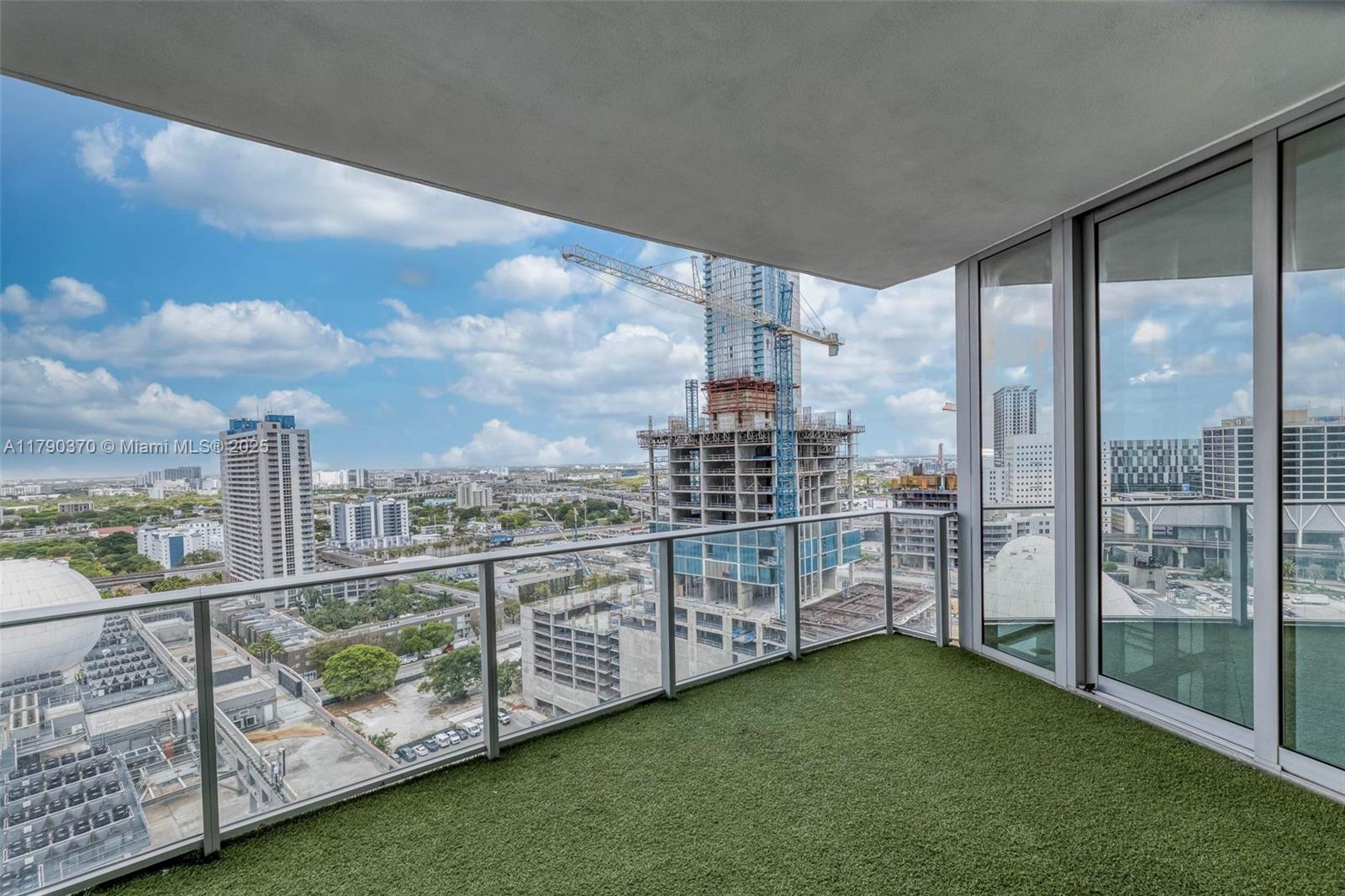 851 NE 1st Ave #1904, Miami FL 33132