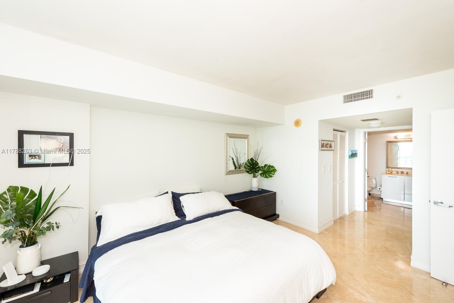 1800 N Bayshore Dr #2406, Miami FL 33132