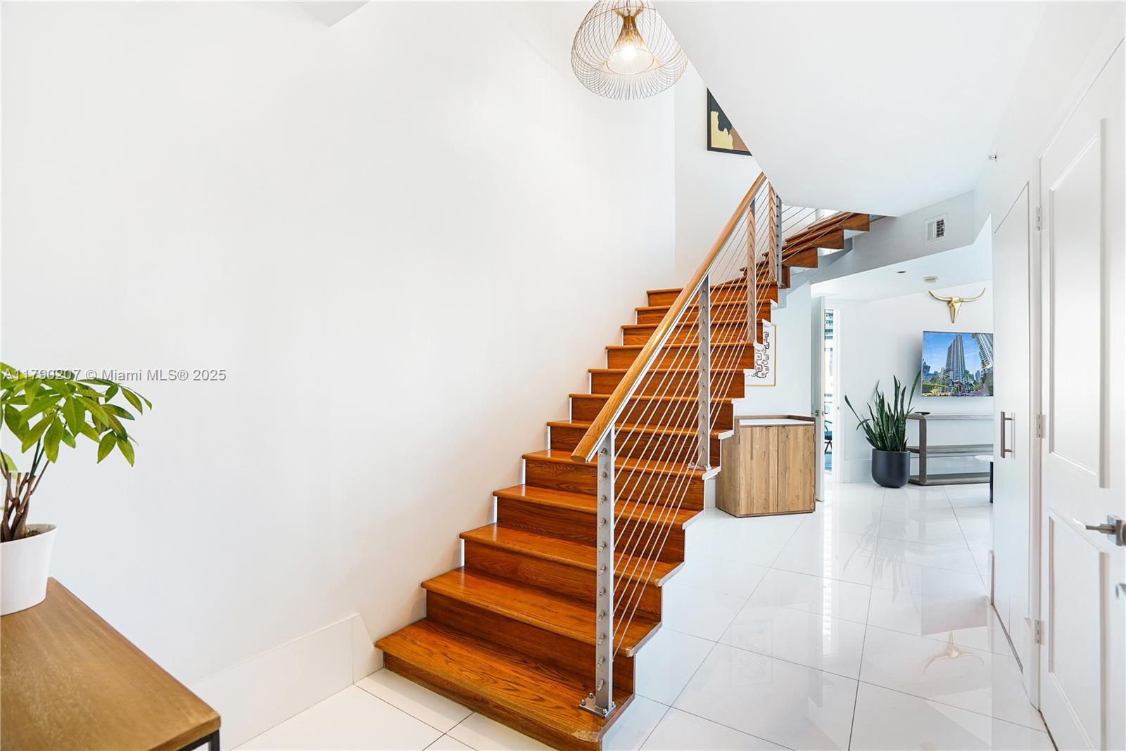 350 S Miami Ave #713, Miami FL 33130