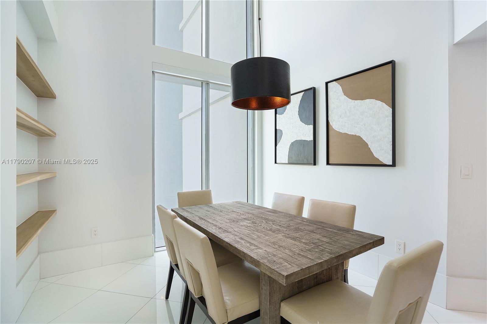 350 S Miami Ave #713, Miami FL 33130