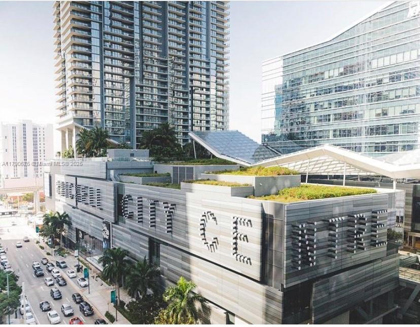 801 S Miami Ave #3604, Miami FL 33130
