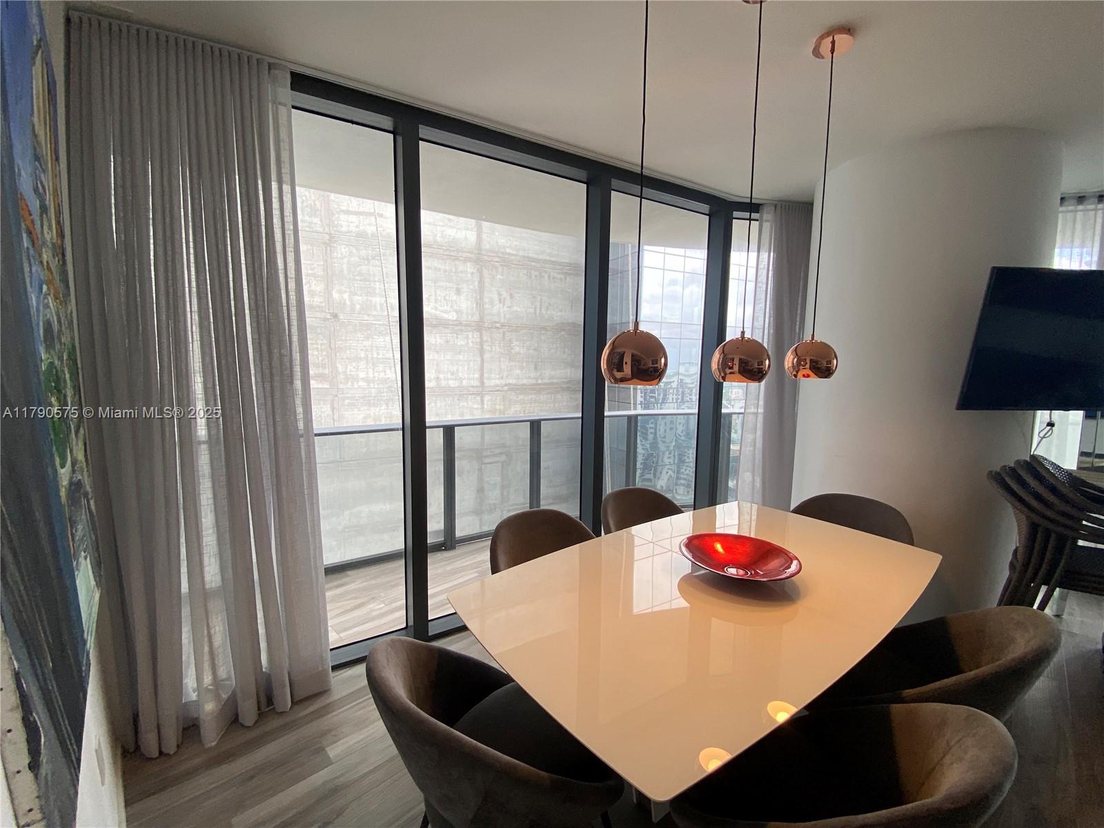 801 S Miami Ave #3604, Miami FL 33130