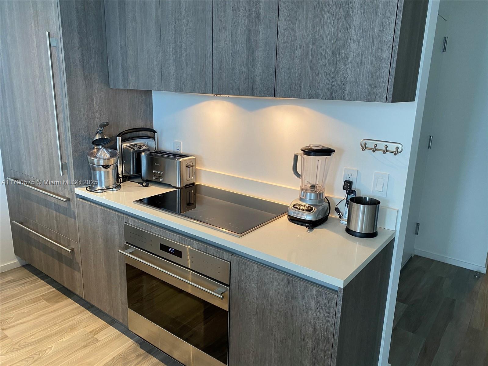 801 S Miami Ave #3604, Miami FL 33130