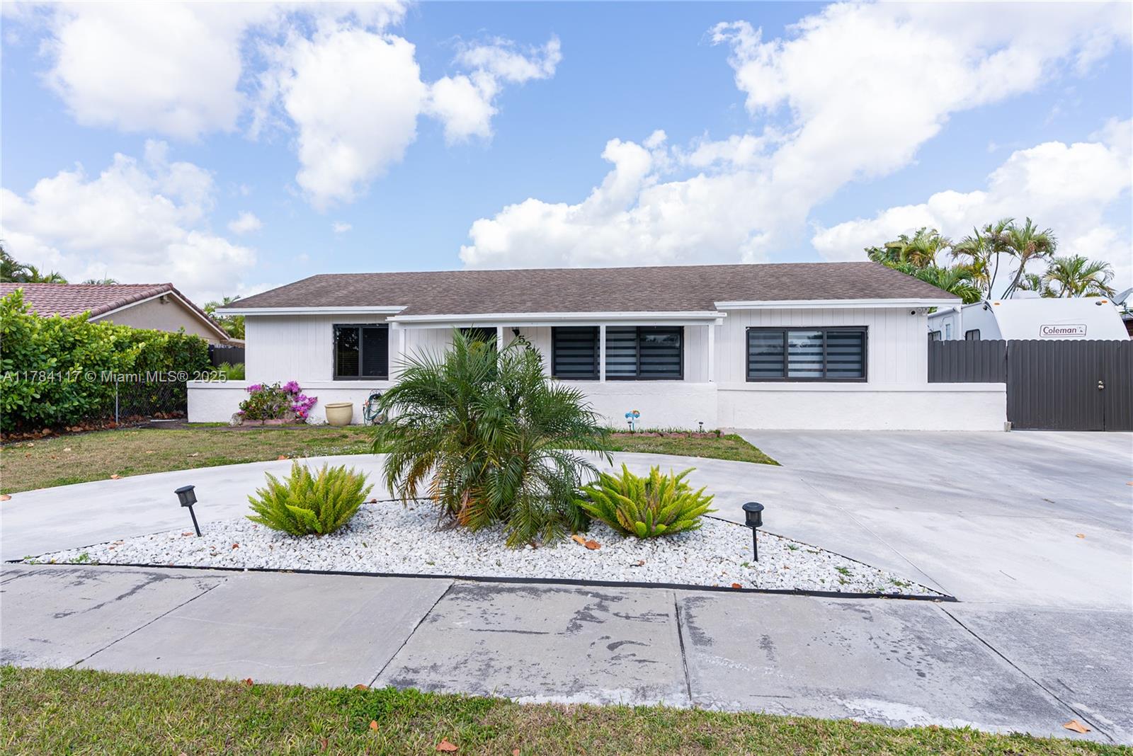 Homes for sale in Miami, FL | 5244 Sw 134Th Ct, Miami, FL 33175 | MLS# A11784117
