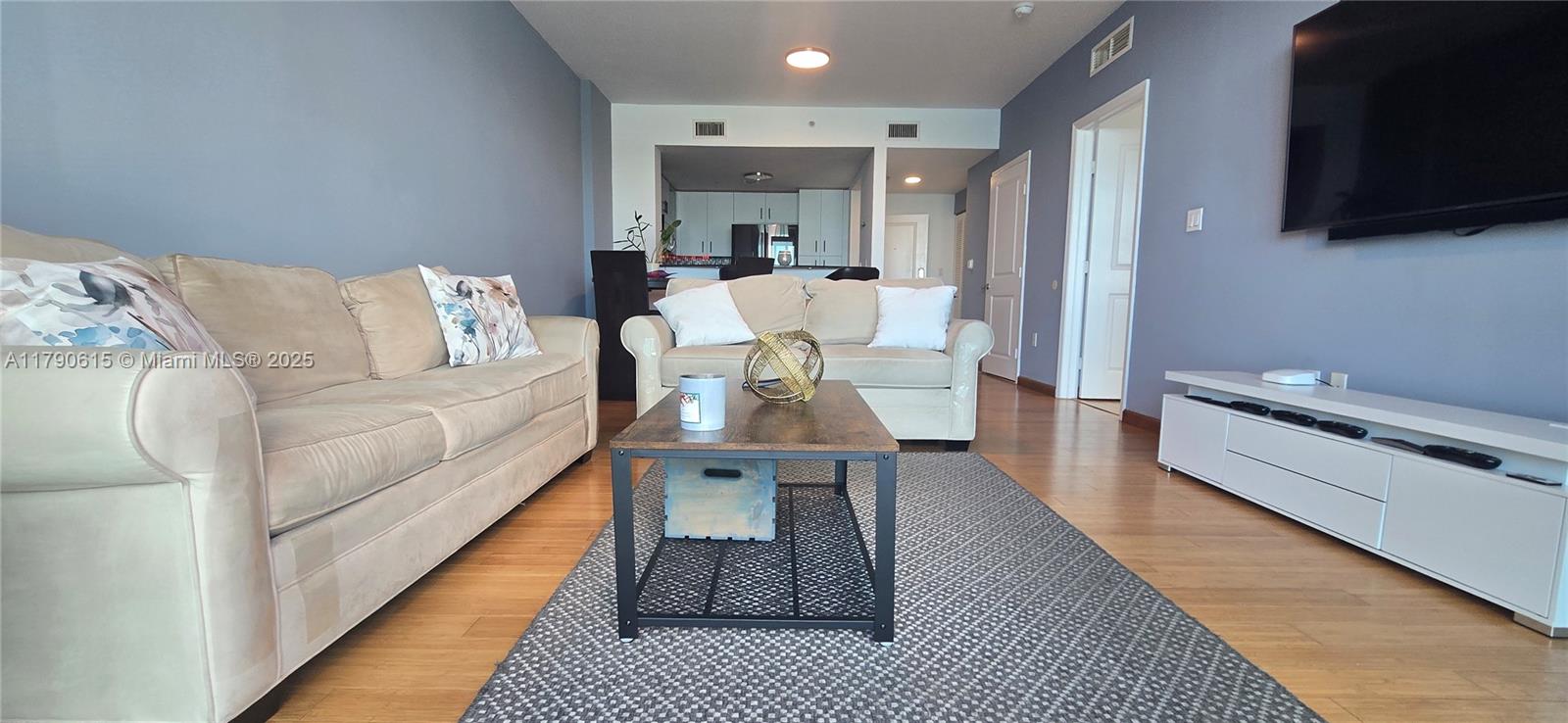 7900 Harbor Island Dr #1024, North Bay Village FL 33141