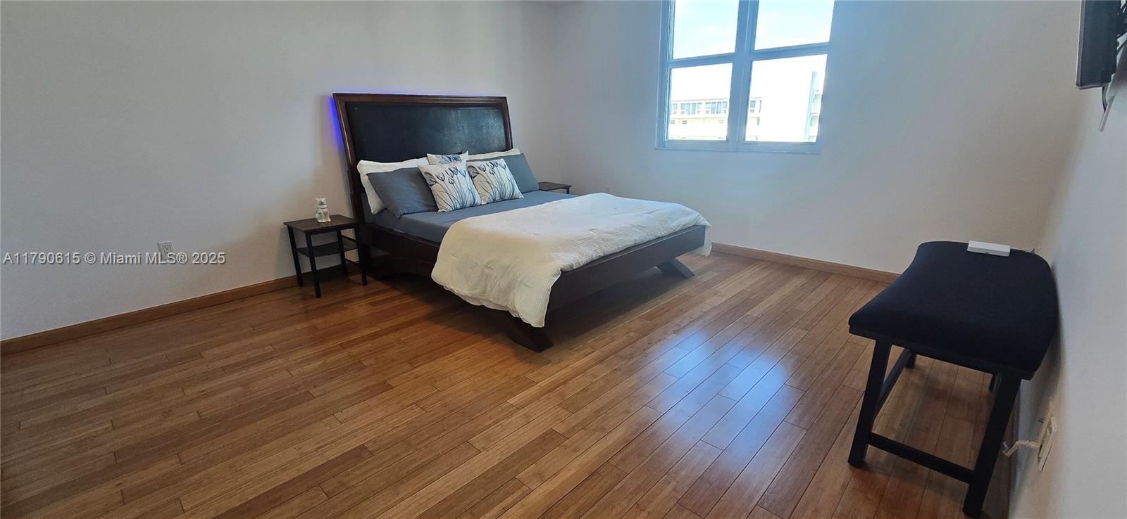 7900 Harbor Island Dr #1024, North Bay Village FL 33141