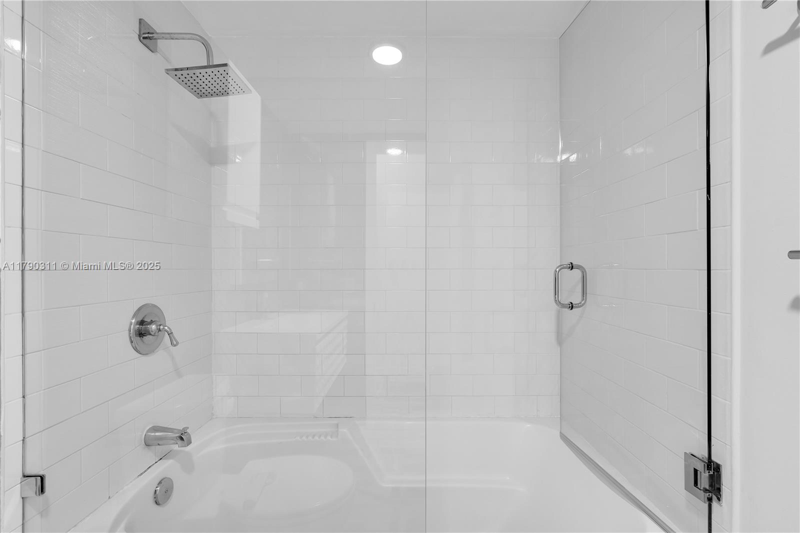 690 SW 1st Ct #2124, Miami FL 33130