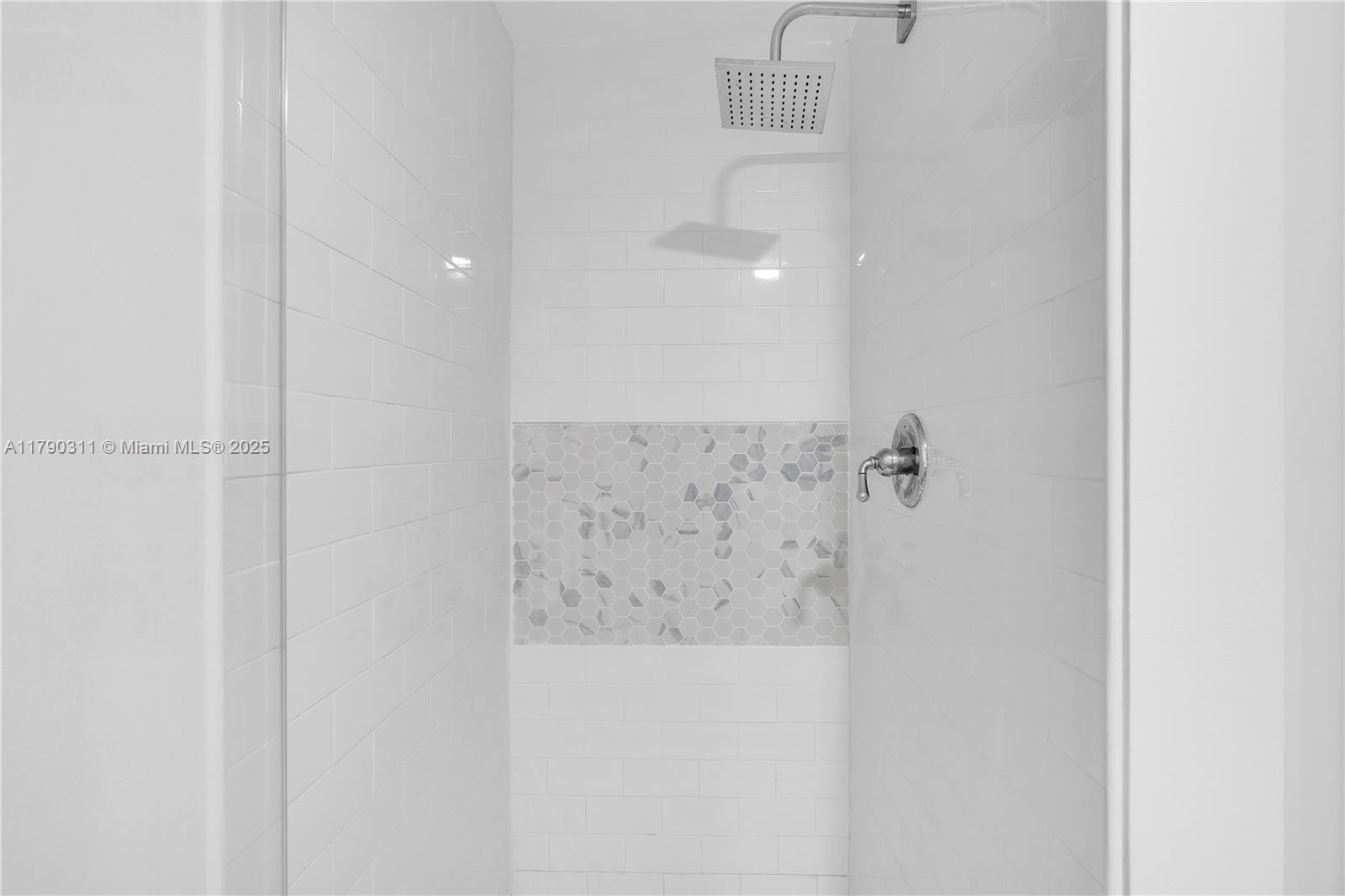 690 SW 1st Ct #2124, Miami FL 33130