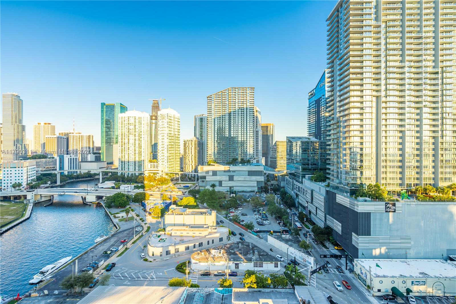 690 SW 1st Ct #2124, Miami FL 33130