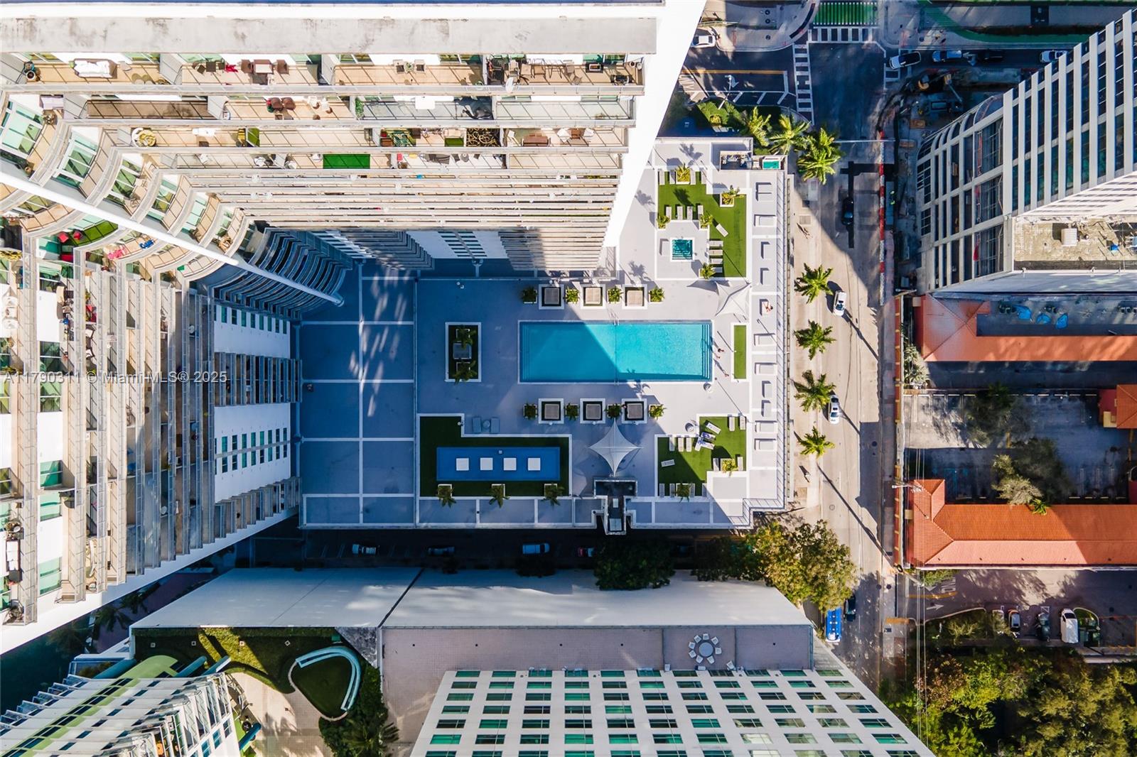 690 SW 1st Ct #2124, Miami FL 33130