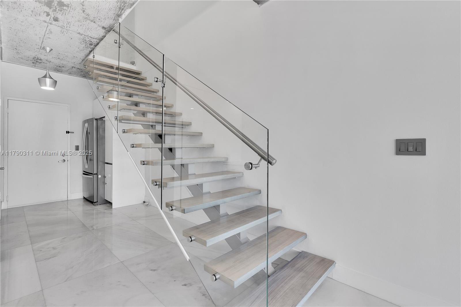 690 SW 1st Ct #2124, Miami FL 33130