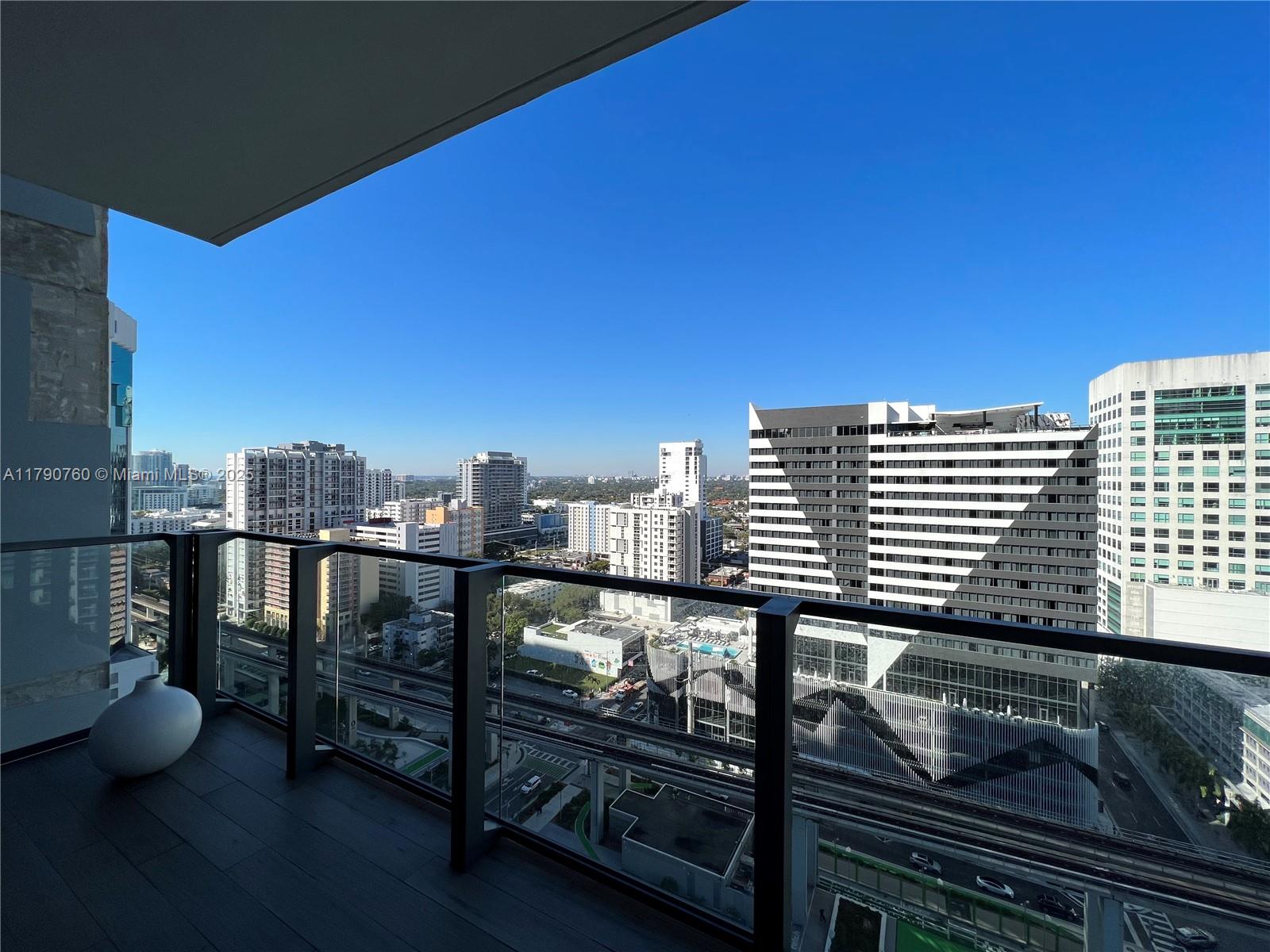 88 SW 7th St #1610, Miami FL 33130