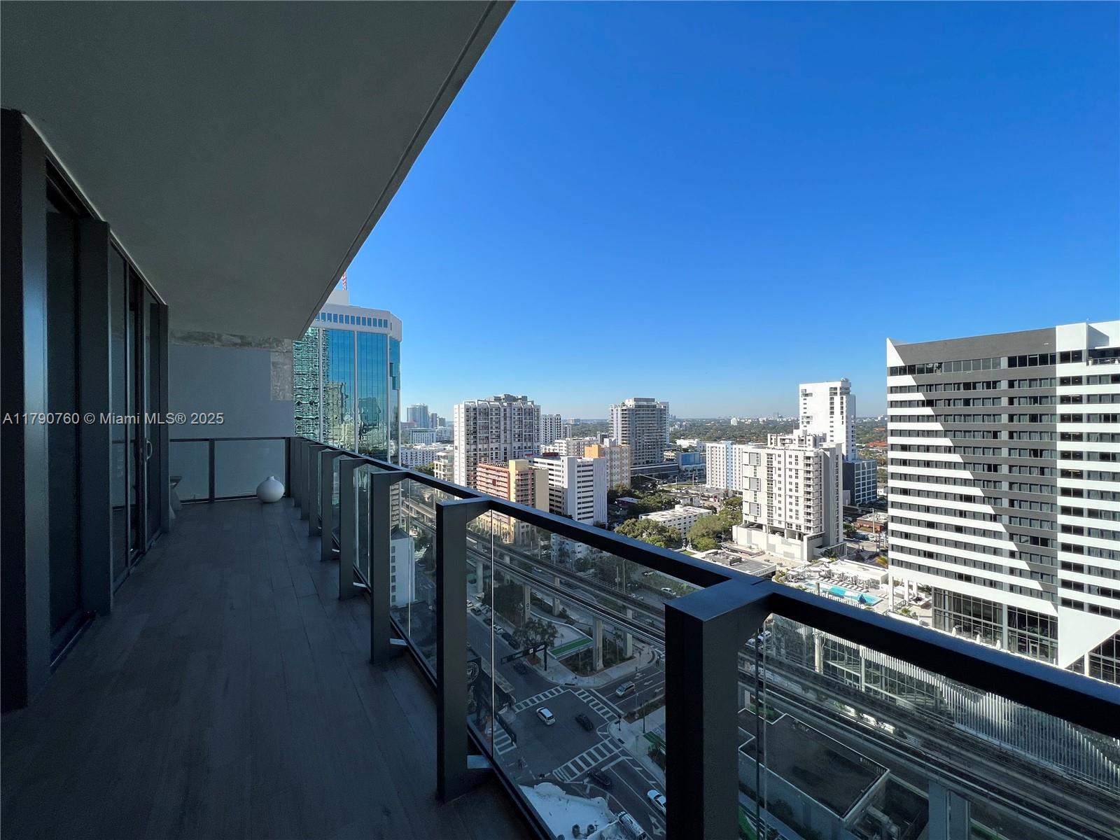 88 SW 7th St #1610, Miami FL 33130