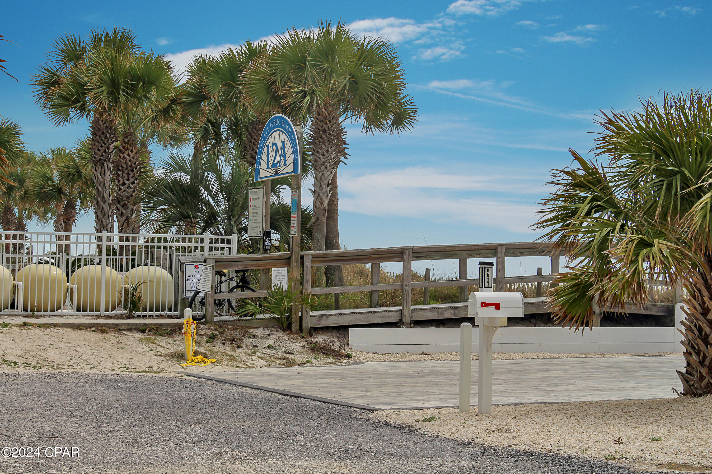 Image 3 For 6618 Gulf Drive