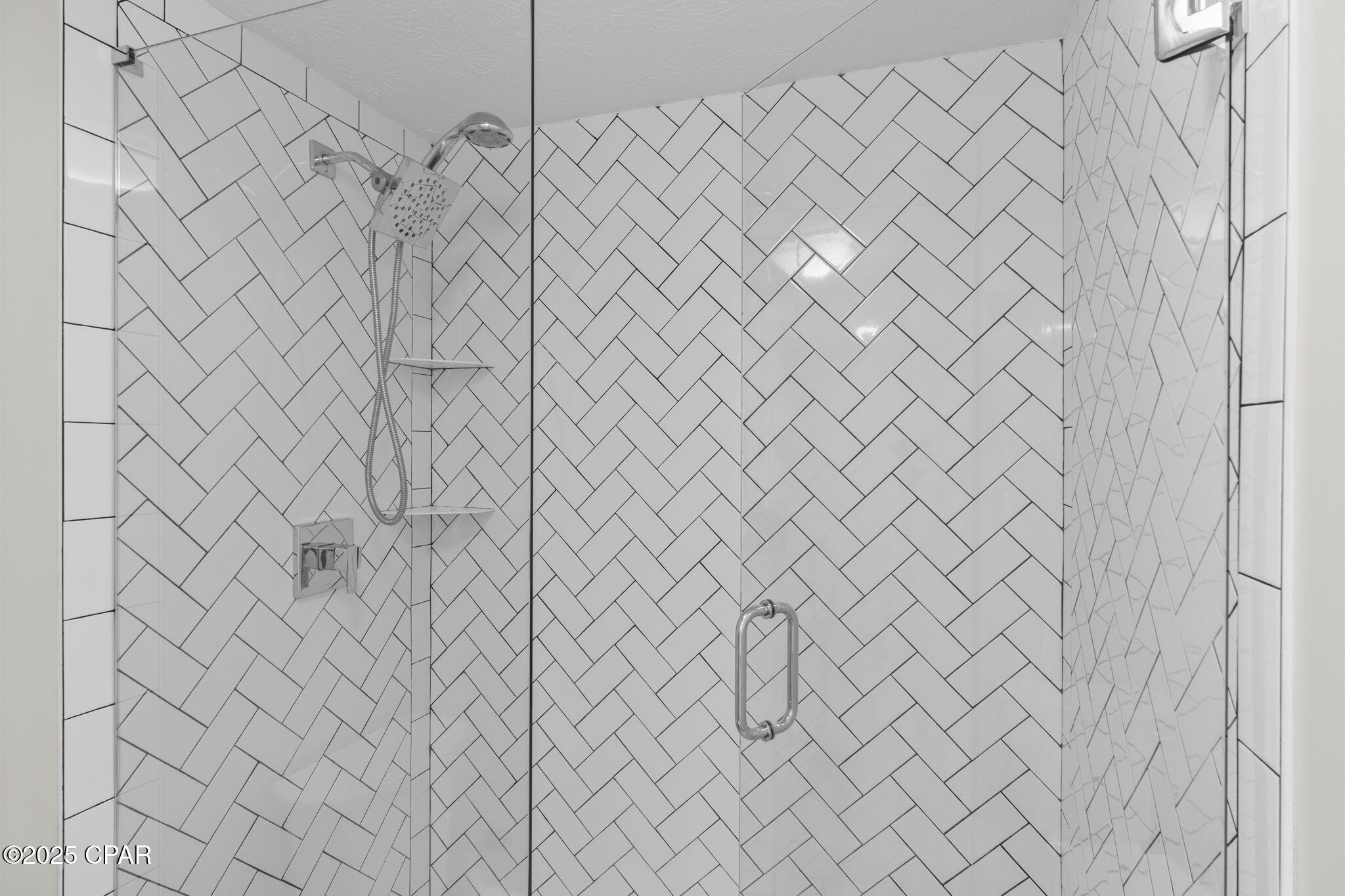 Image 11 For 5004 Thomas Drive 1811