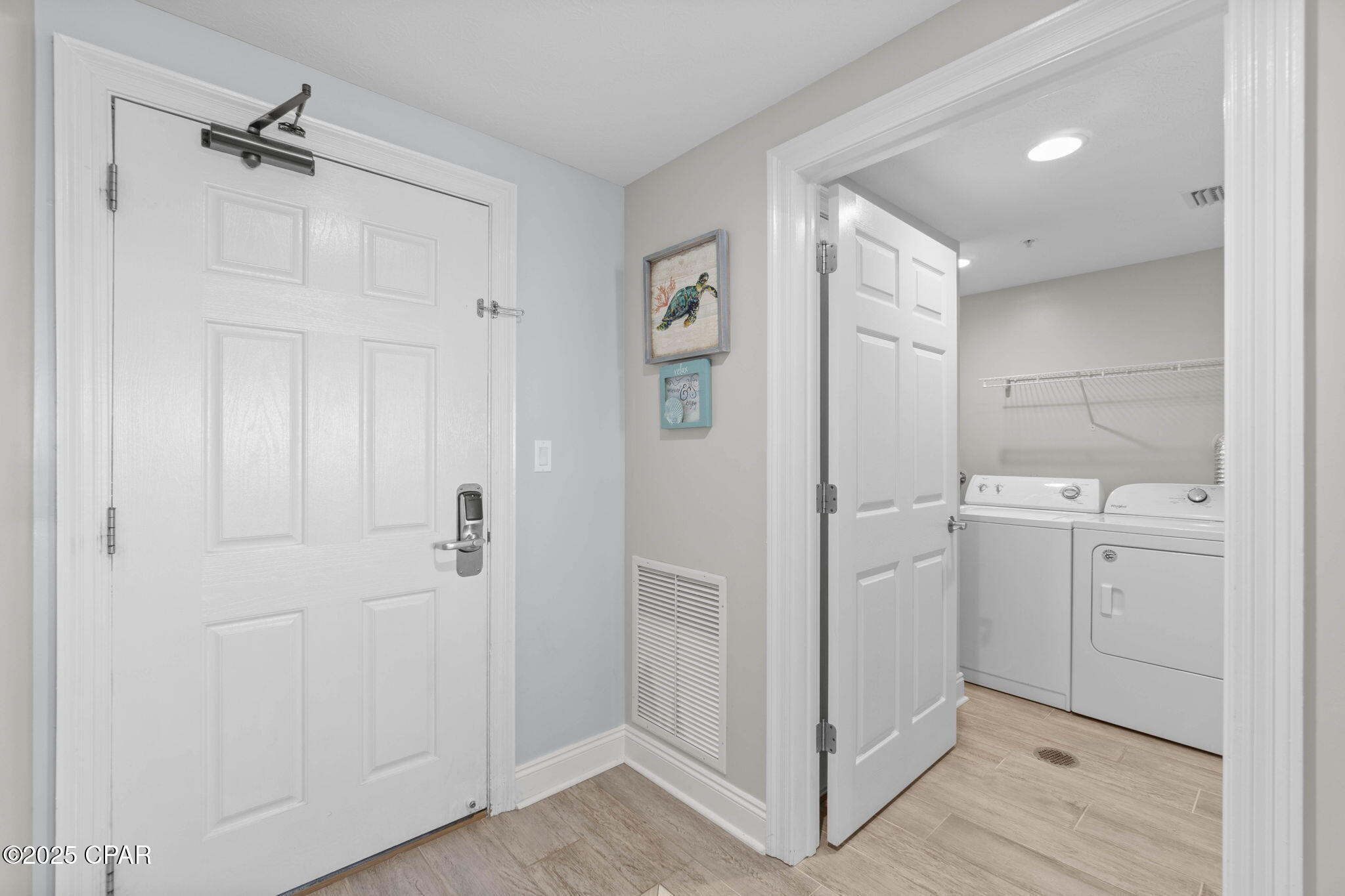 Image 6 For 5004 Thomas Drive 1811