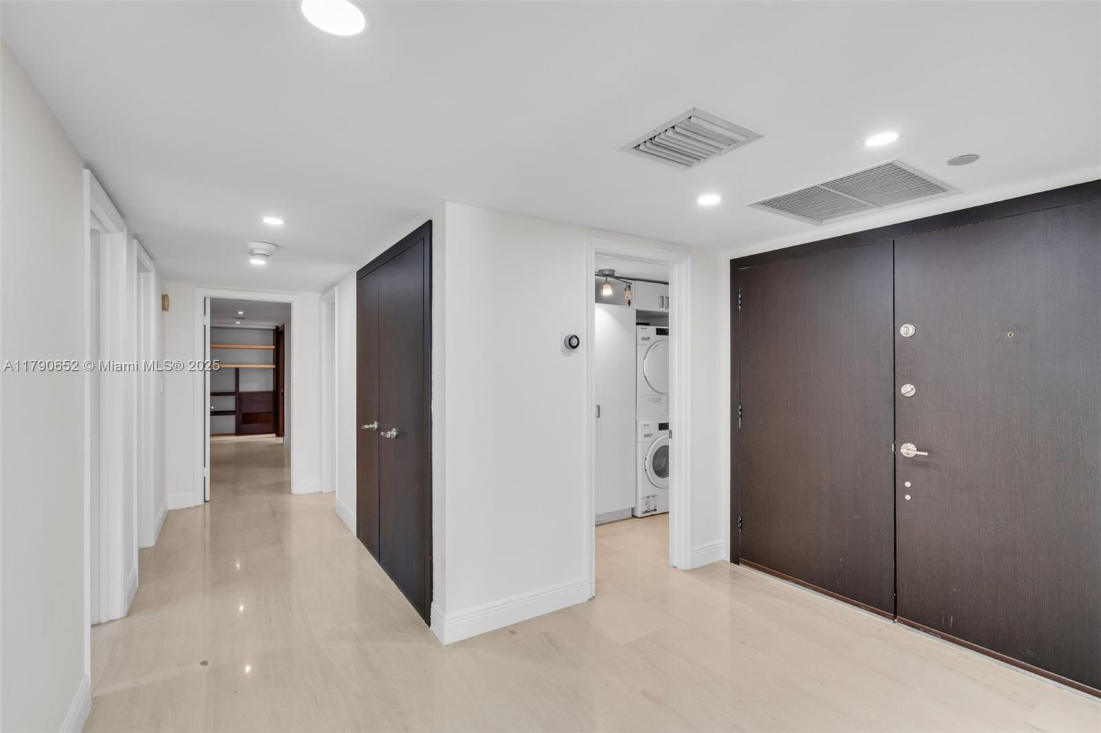 155 Ocean Lane Dr #300, Key Biscayne FL 33149