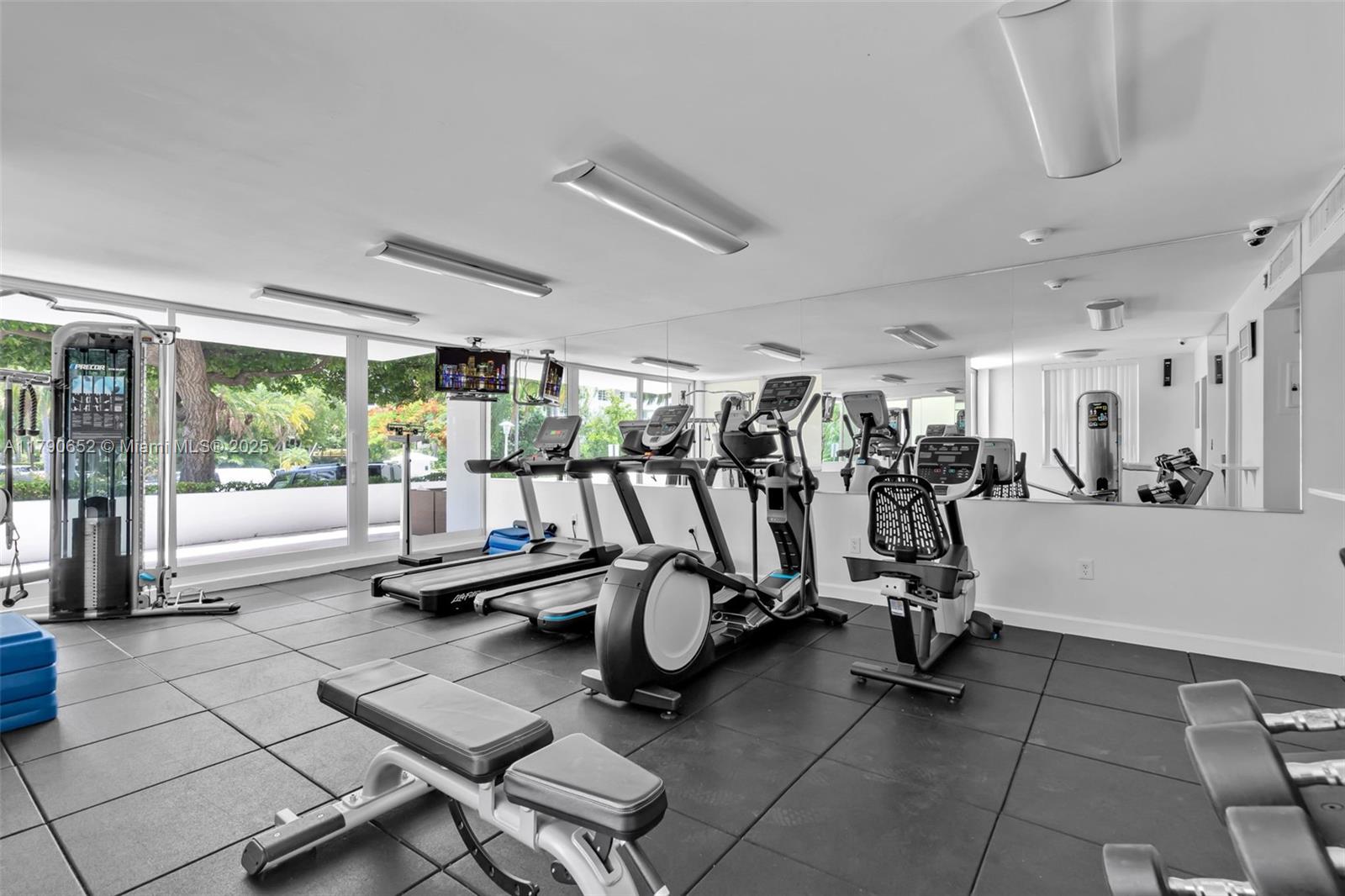 155 Ocean Lane Dr #300, Key Biscayne FL 33149