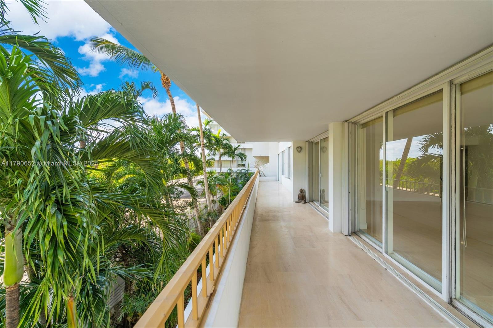 155 Ocean Lane Dr #300, Key Biscayne FL 33149