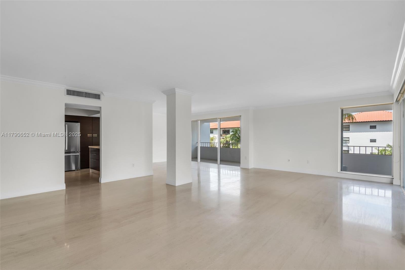 155 Ocean Lane Dr #300, Key Biscayne FL 33149