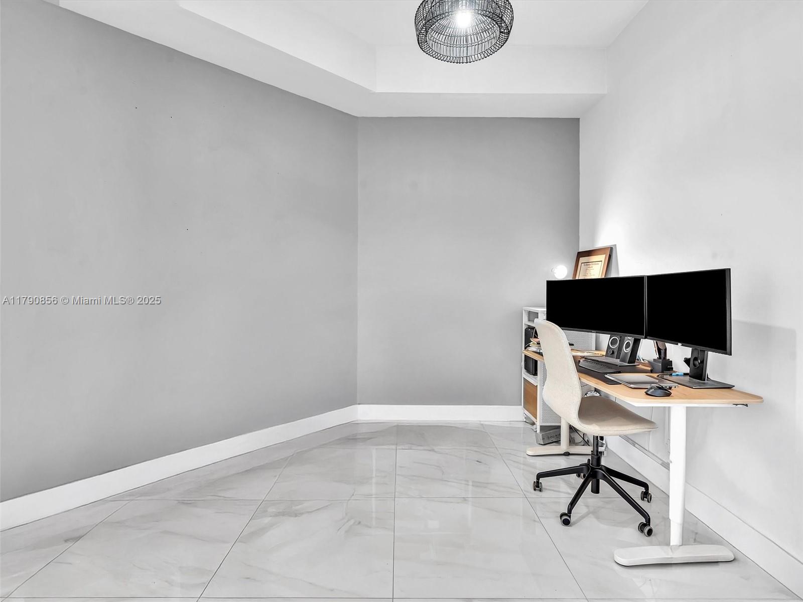 888 Brickell Key Dr #2709, Miami FL 33131