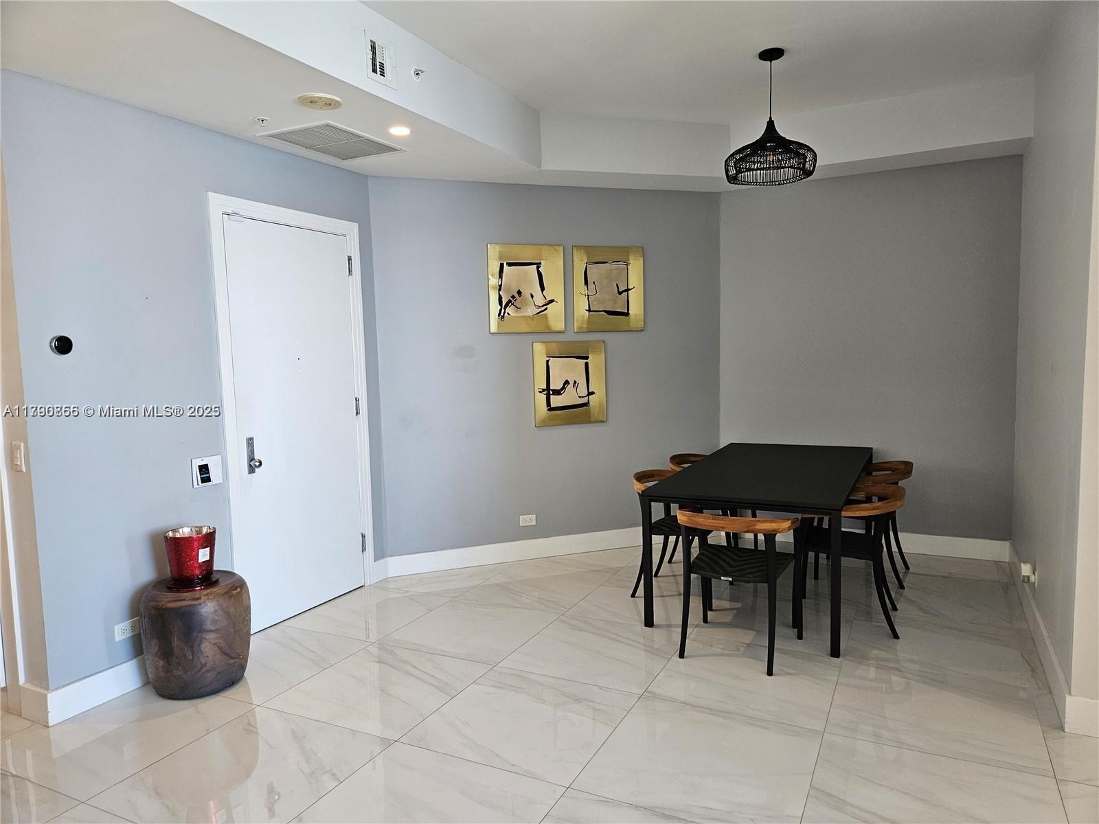 888 Brickell Key Dr #2709, Miami FL 33131