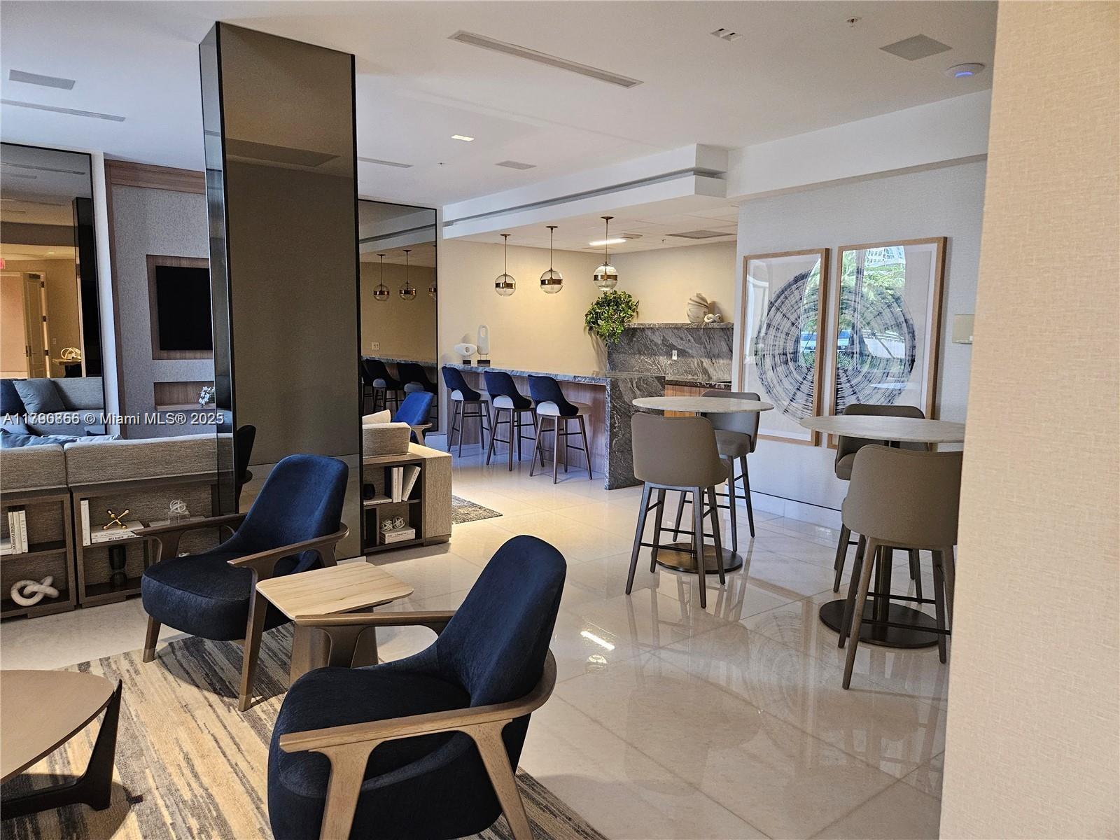 888 Brickell Key Dr #2709, Miami FL 33131