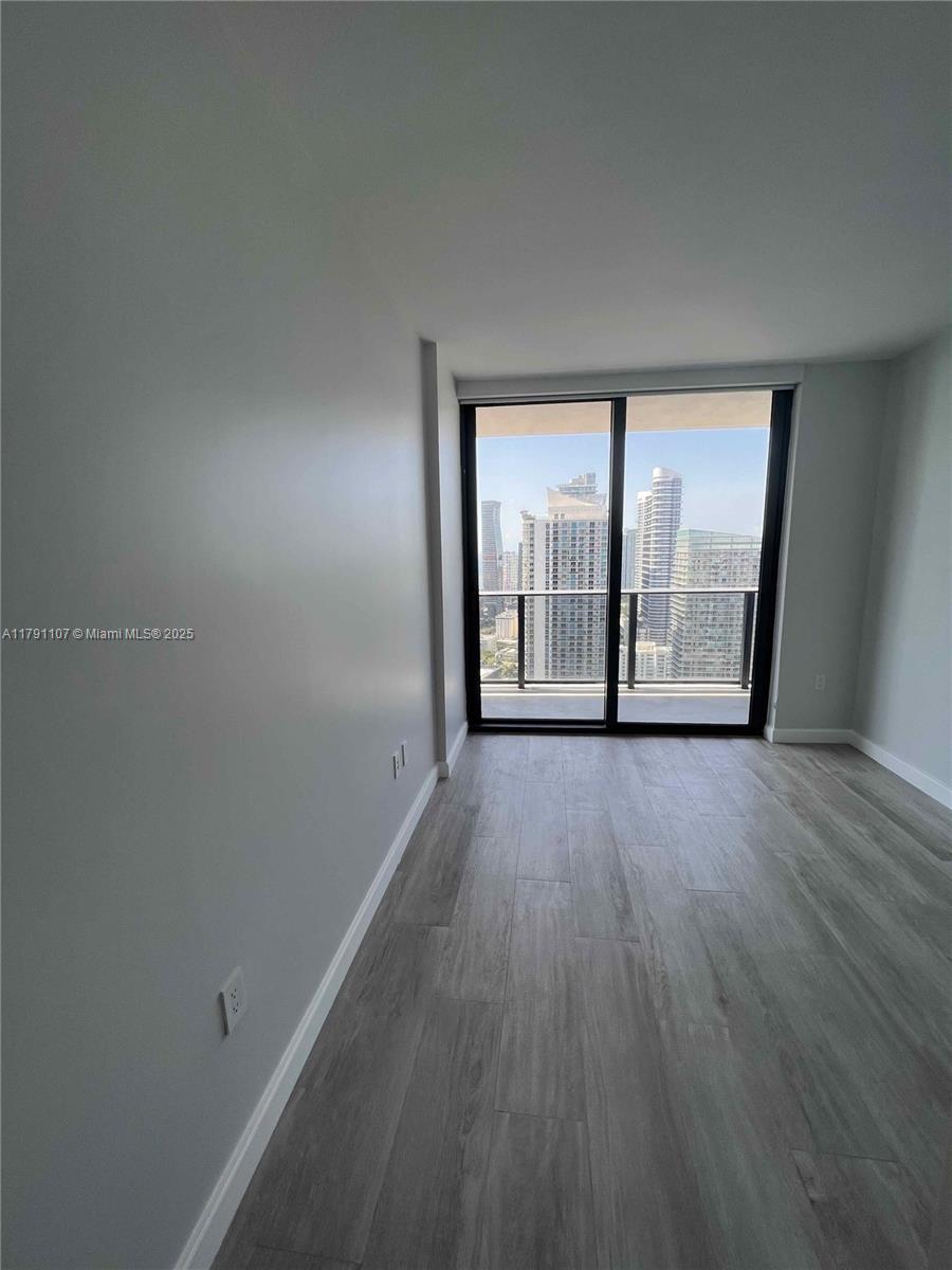 45 SW 9th St #3703, Miami FL 33130