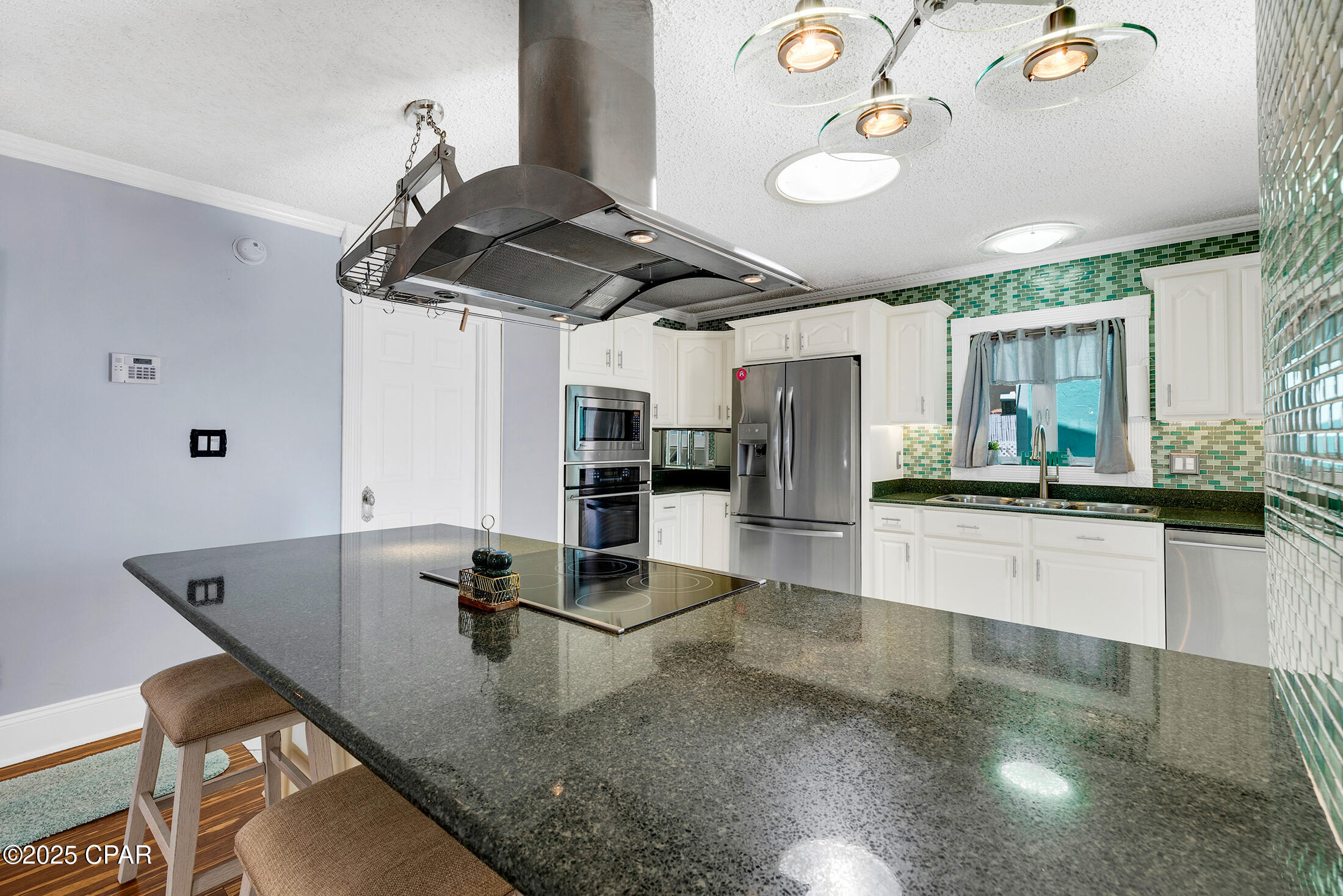 Image 7 For 643 Poinsettia Court