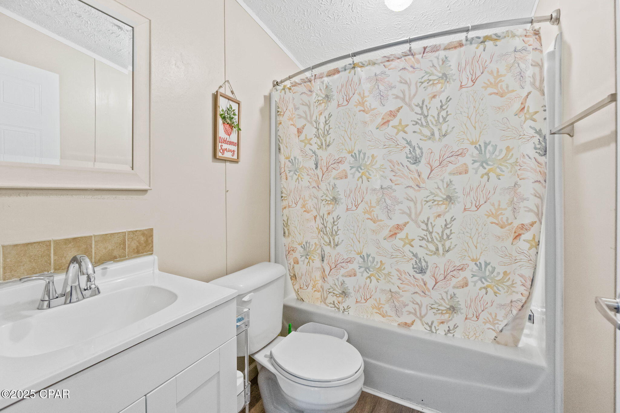 3811 Hicks Lake Lane, Vernon, Florida image 18