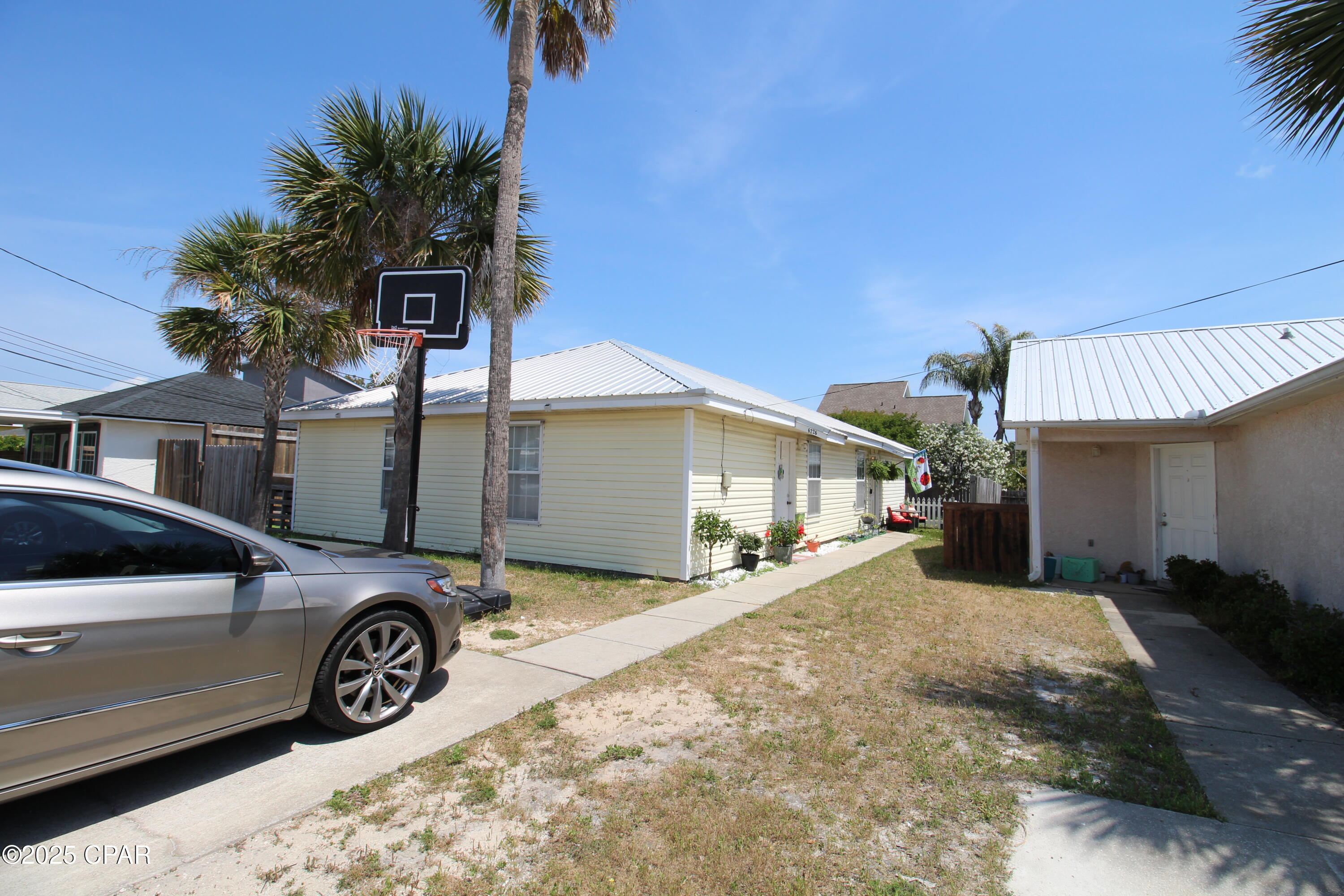 Image 2 For 6226 Sunset Avenue