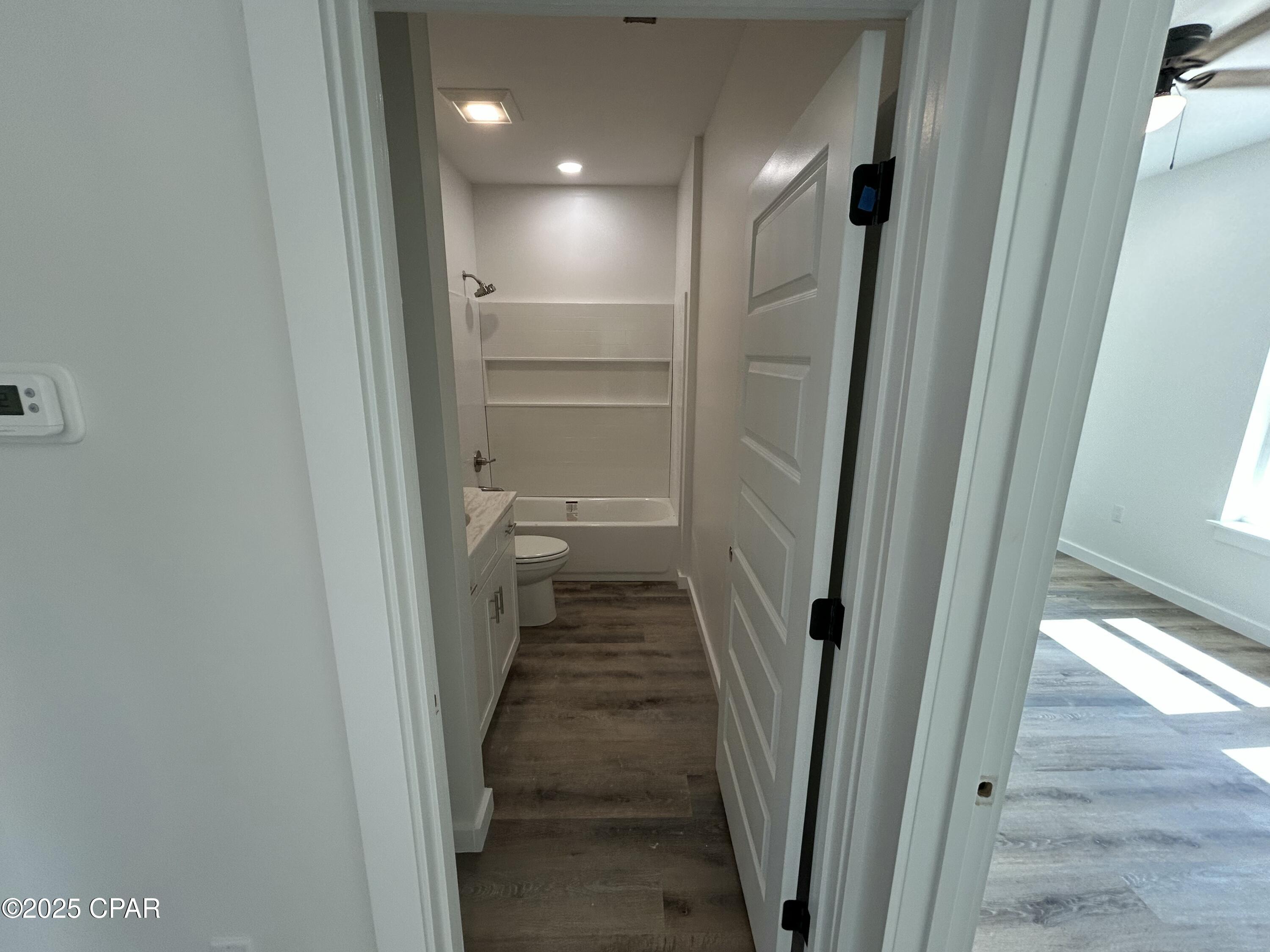 Listing photo id 23 for 5114 Debi Road