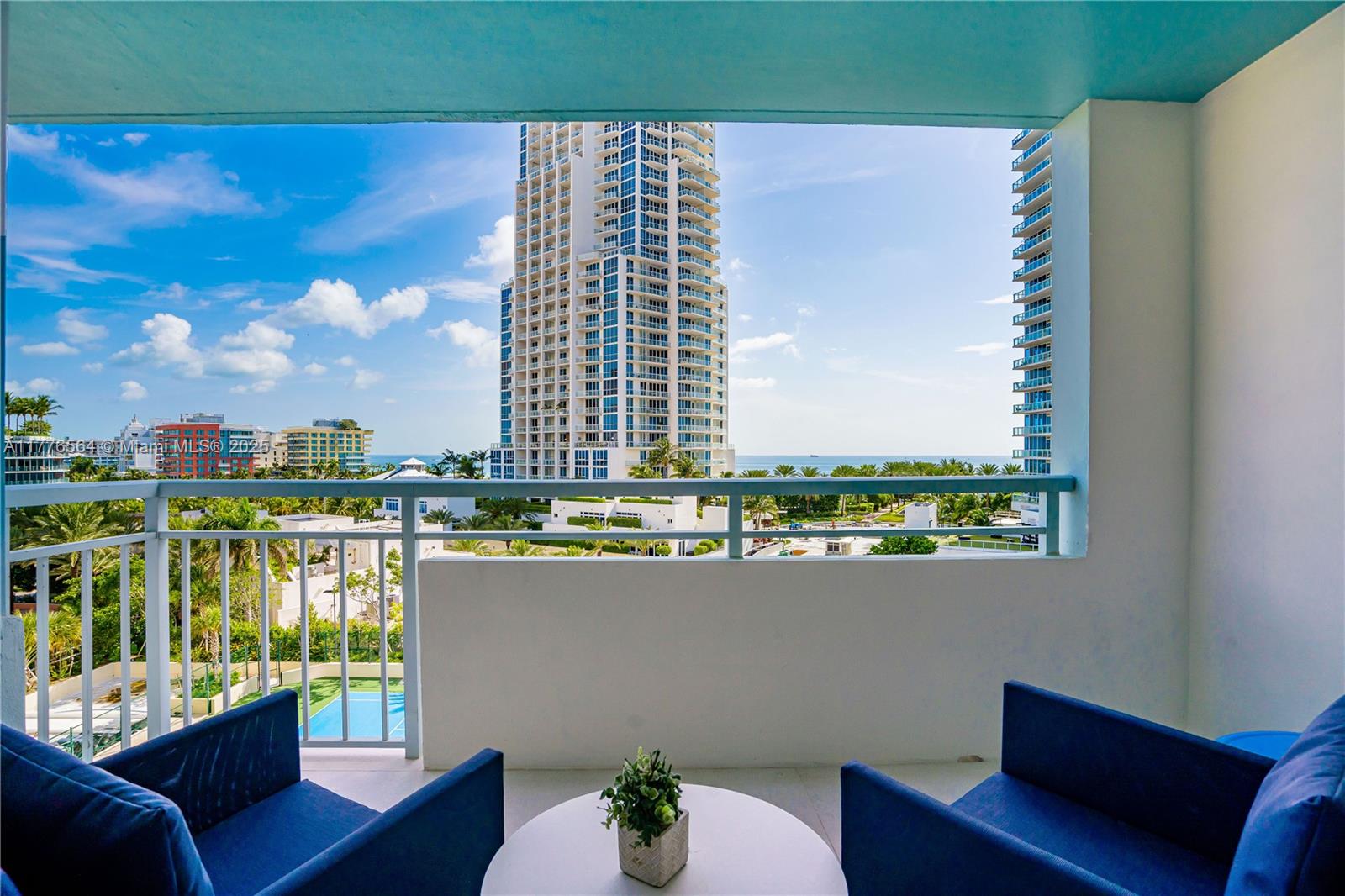 400 S Pointe Dr #702, Miami Beach FL 33139