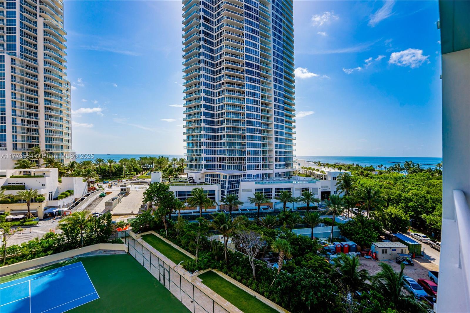 400 S Pointe Dr #702, Miami Beach FL 33139