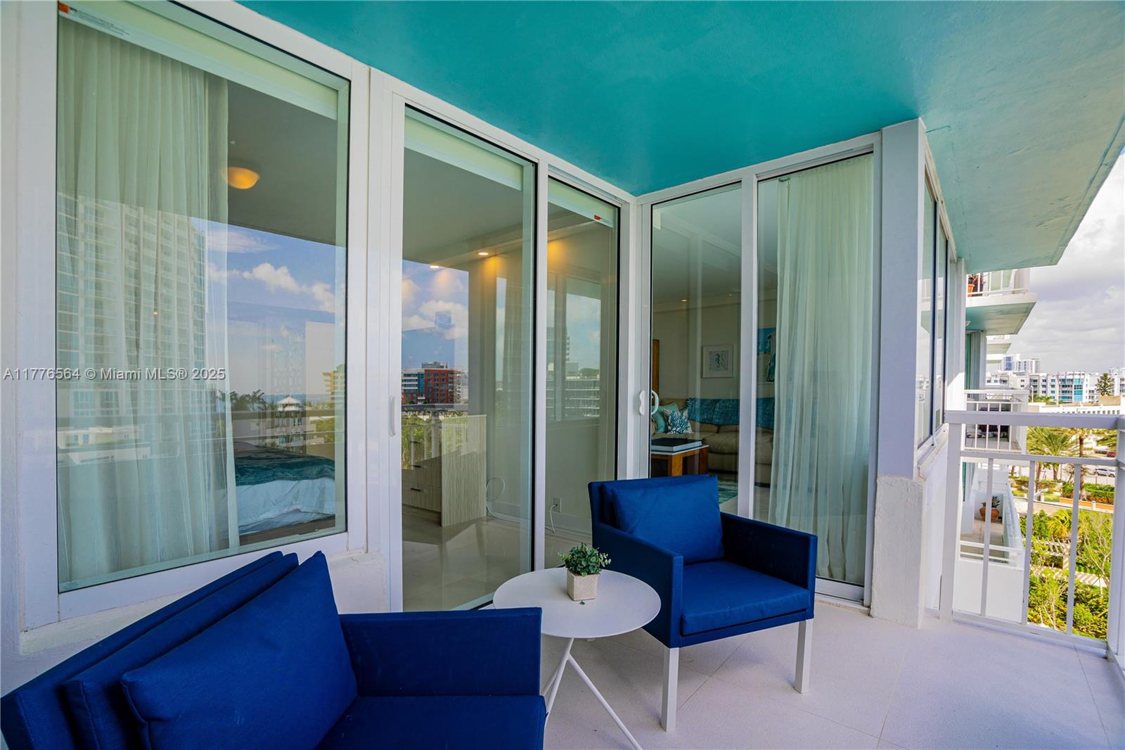 400 S Pointe Dr #702, Miami Beach FL 33139