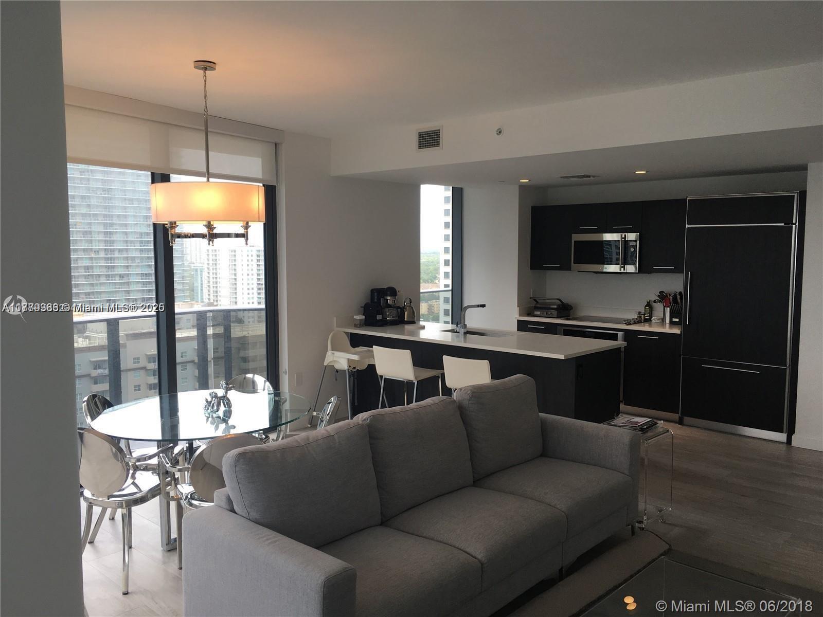 45 SW 9th St #1903, Miami FL 33130