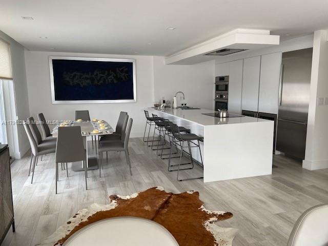 177 Ocean Lane Dr #909, Key Biscayne FL 33149