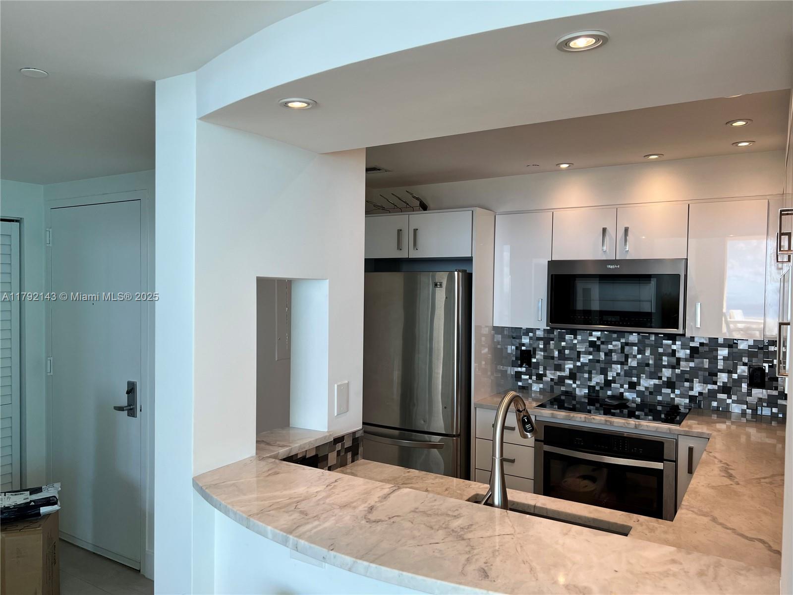 2475 Brickell Ave #2207, Miami FL 33129