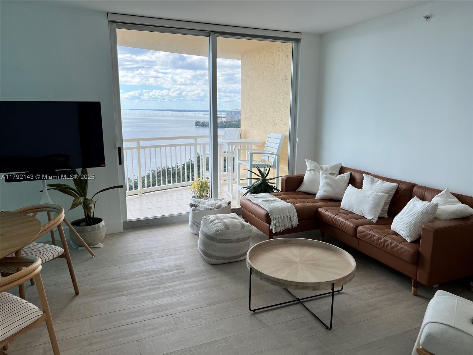 2475 Brickell Ave #2207, Miami FL 33129
