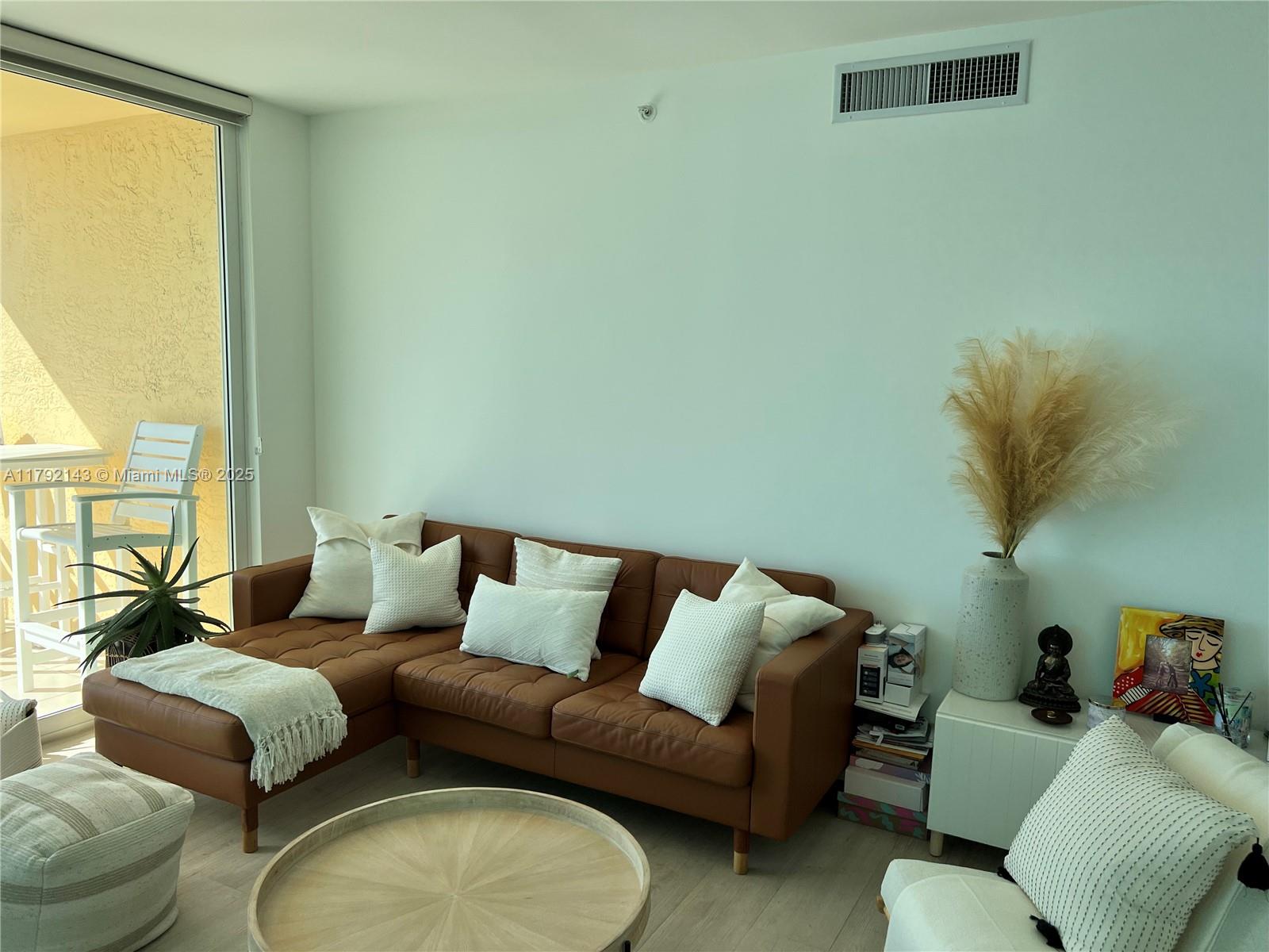 2475 Brickell Ave #2207, Miami FL 33129
