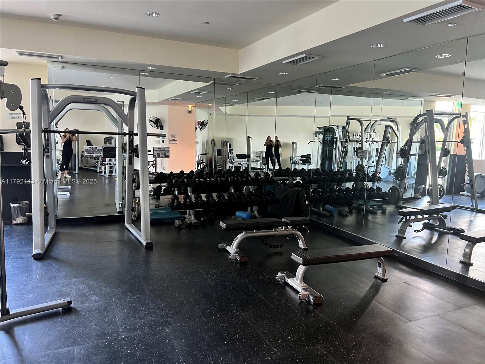 2475 Brickell Ave #2207, Miami FL 33129