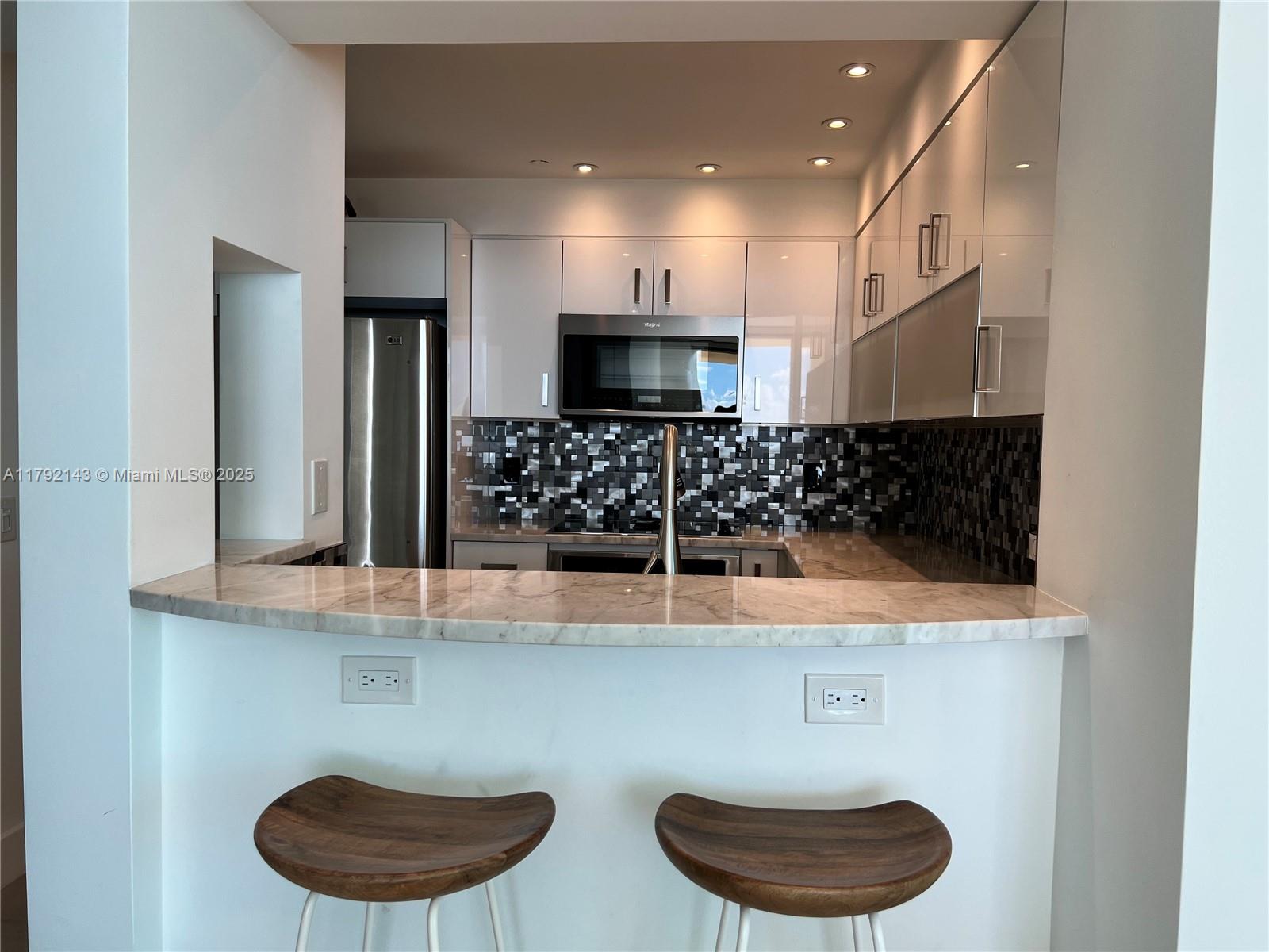 2475 Brickell Ave #2207, Miami FL 33129