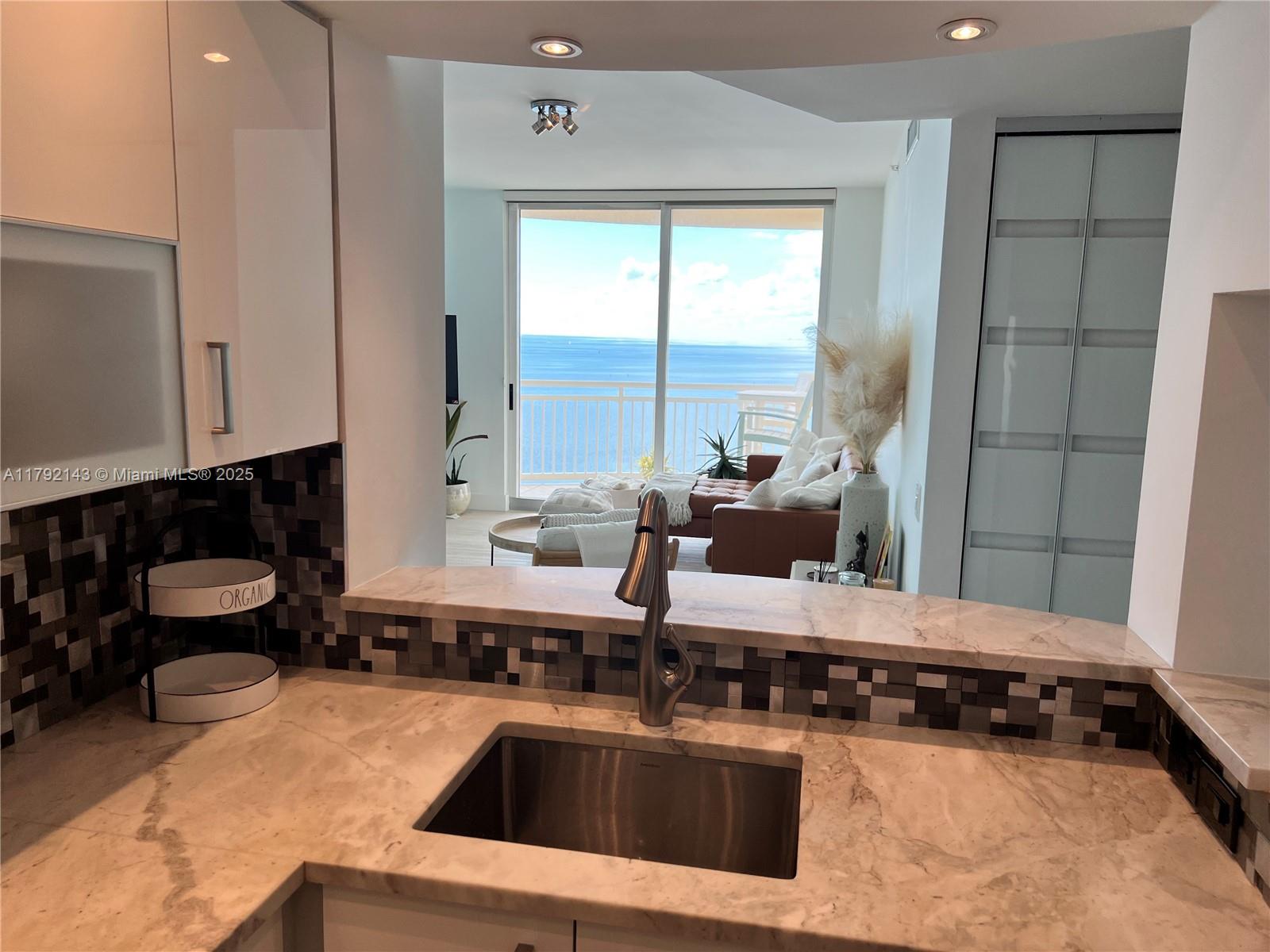 2475 Brickell Ave #2207, Miami FL 33129