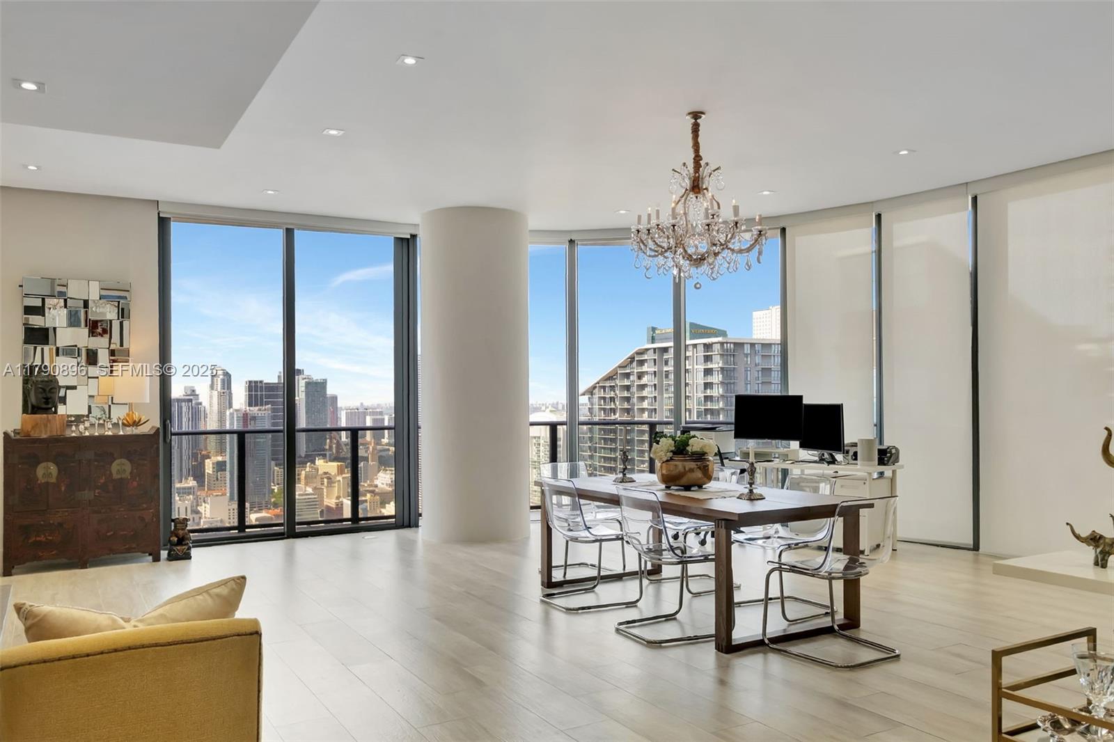 Brickell Heights West Con